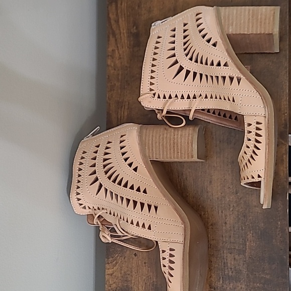 Jeffrey Campbell CORDILLO Nude Lace-Up Heels size 8 - Picture 5 of 10